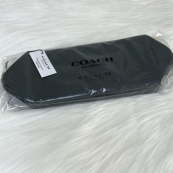 NWT Coach Fragrance Green Toiletry Pouch, Cosmetics Bag, Makeup Bag, Travel Bag - Picture 11 of 12